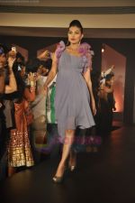 at Blenders Pride Magical NItes fashion show in Points Sheraton, Vashi, Mumbai on 9th July 2011 (59).JPG